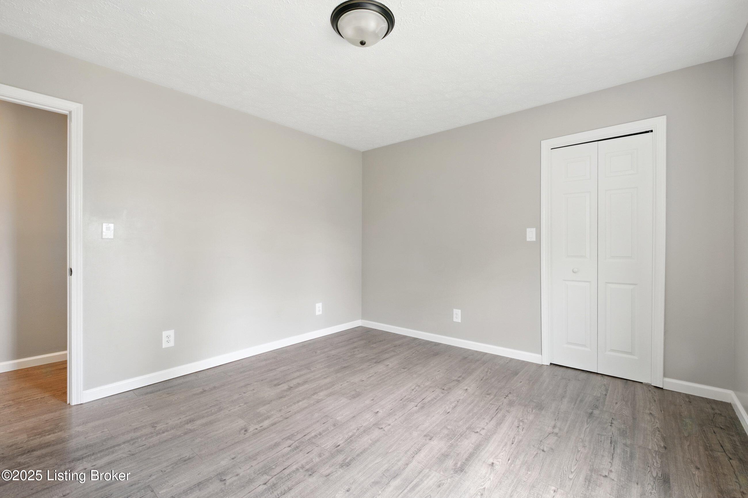 444 Old Mill Road Shelbyville, KY 40065 - Photo 19 of 26 444oldmill_louisvillerealestatemedia_019