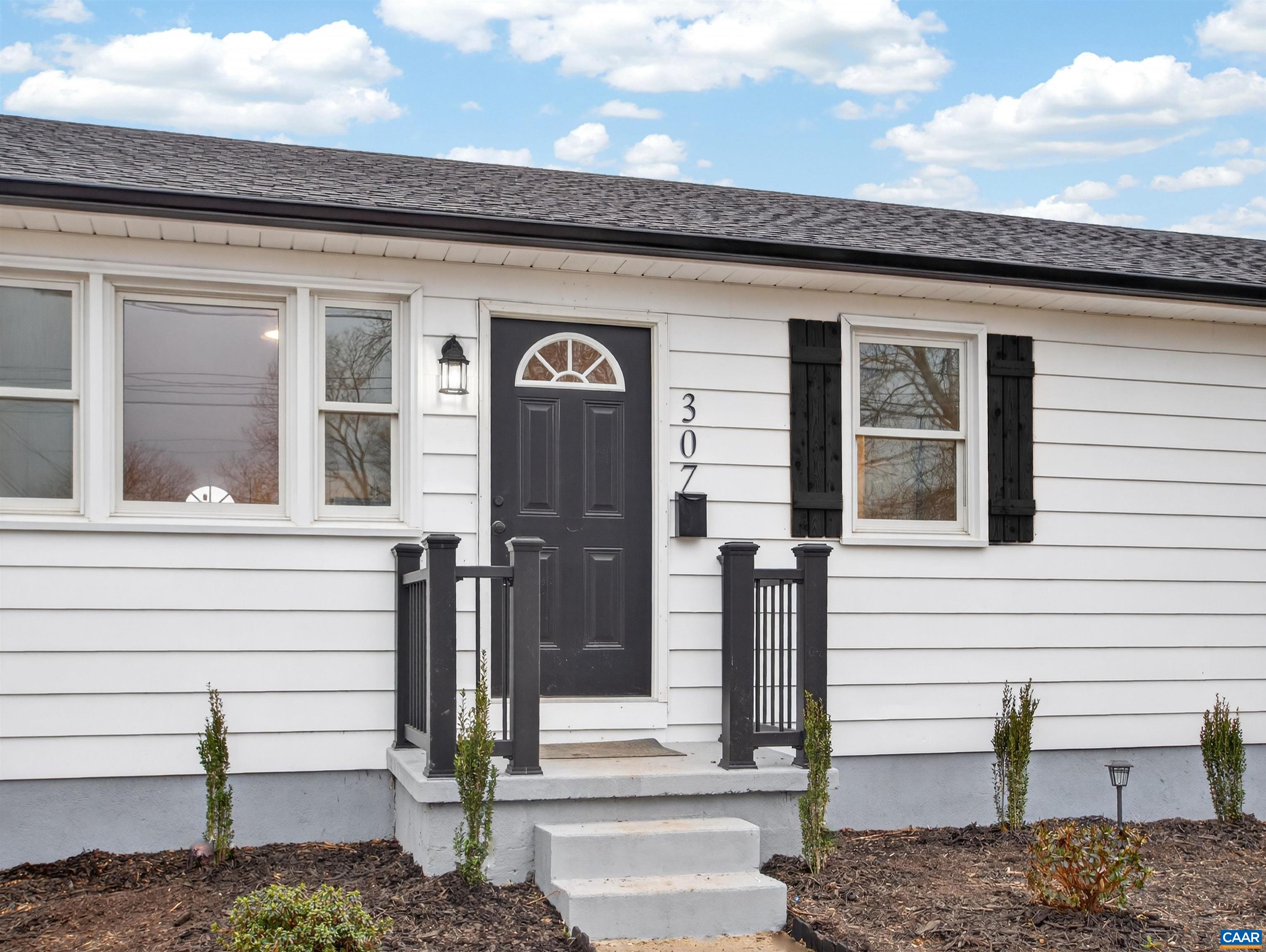 307 Spruce Street Charlottesville, VA 22902 - Photo 3 of 23