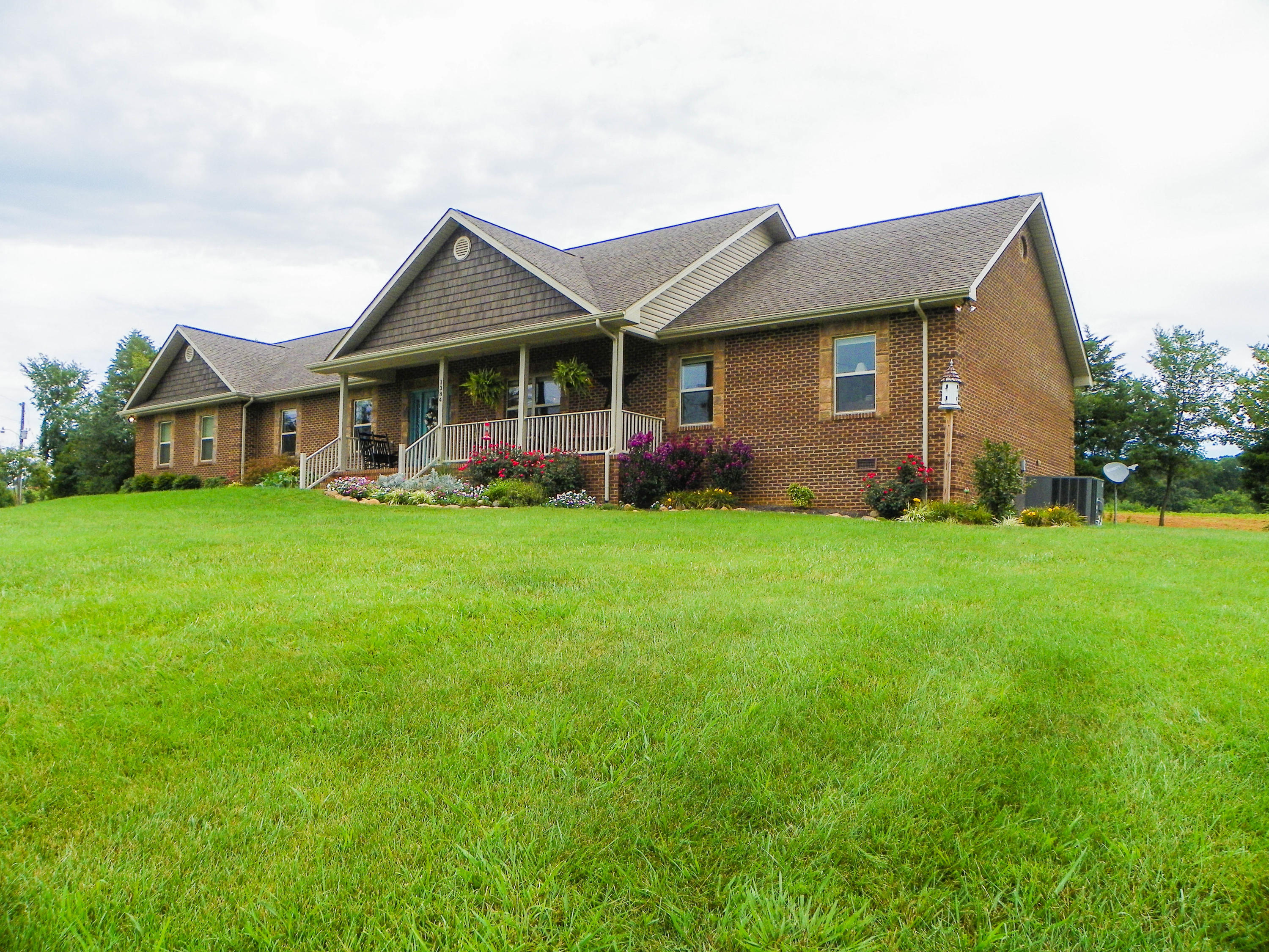 1384 Denton Road Sevierville, TN 37862 - Photo 31 of 36 1384DentonRd (8 of 77)