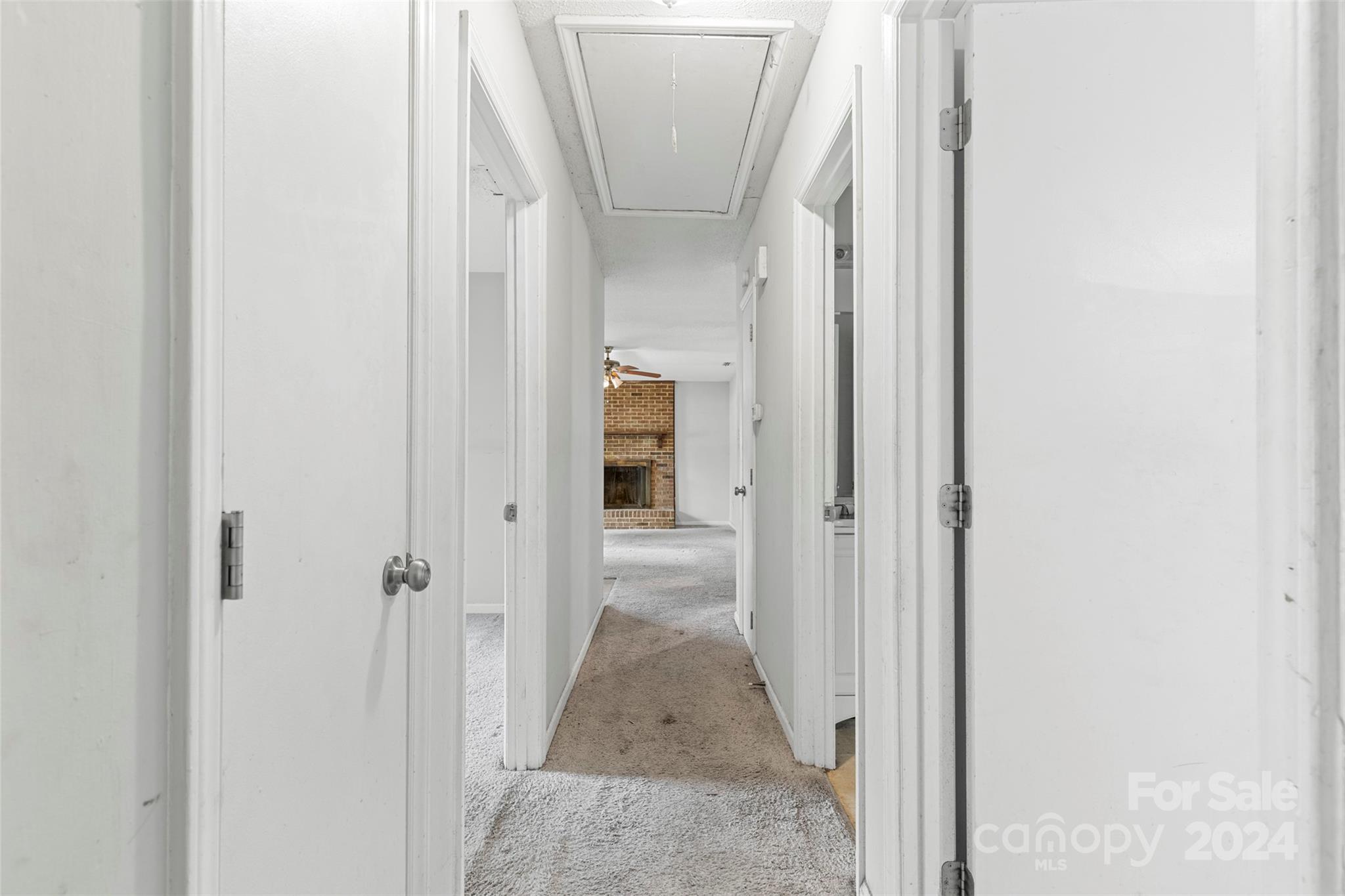 6803 North Ridge Court Charlotte, NC 28215 - Photo 16 of 30 a view of a hallway