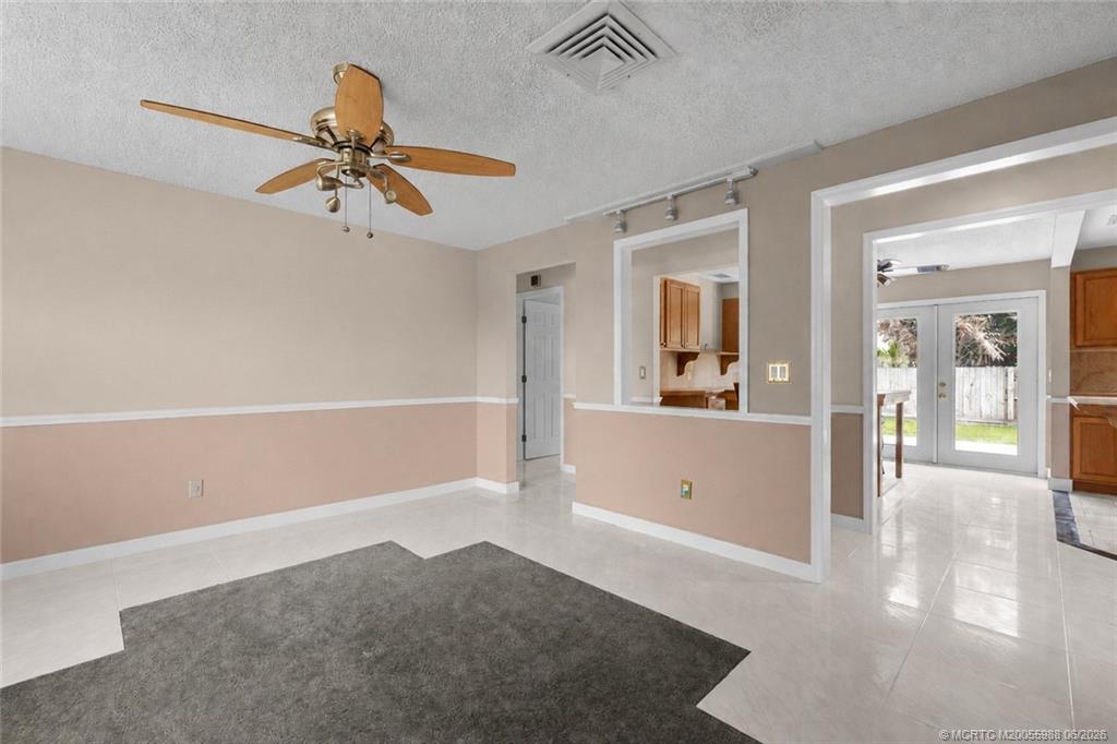1670 Southeast Madison Street Stuart, FL 34997 - Photo 6 of 28