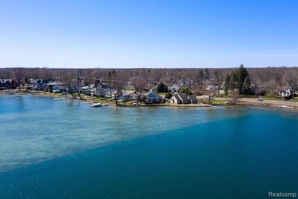 1821 Union Lake Road Commerce Township, MI 48382 - Photo 2 of 25