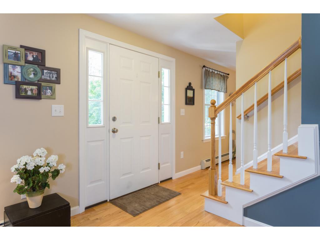 1 Elizabeth Road Sandown, NH 03873 - Photo 2 of 32