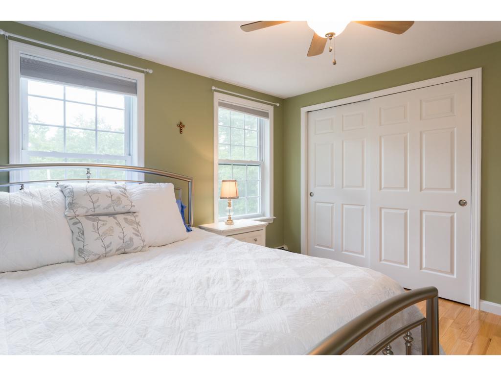 1 Elizabeth Road Sandown, NH 03873 - Photo 21 of 32