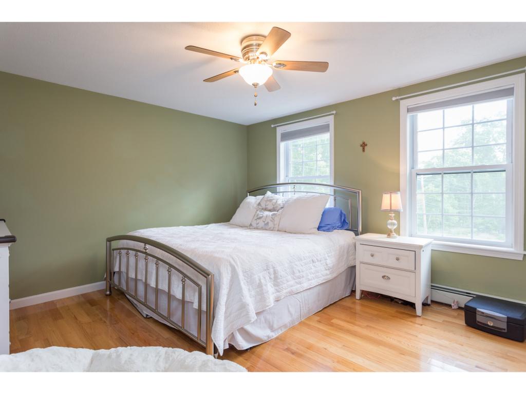1 Elizabeth Road Sandown, NH 03873 - Photo 22 of 32