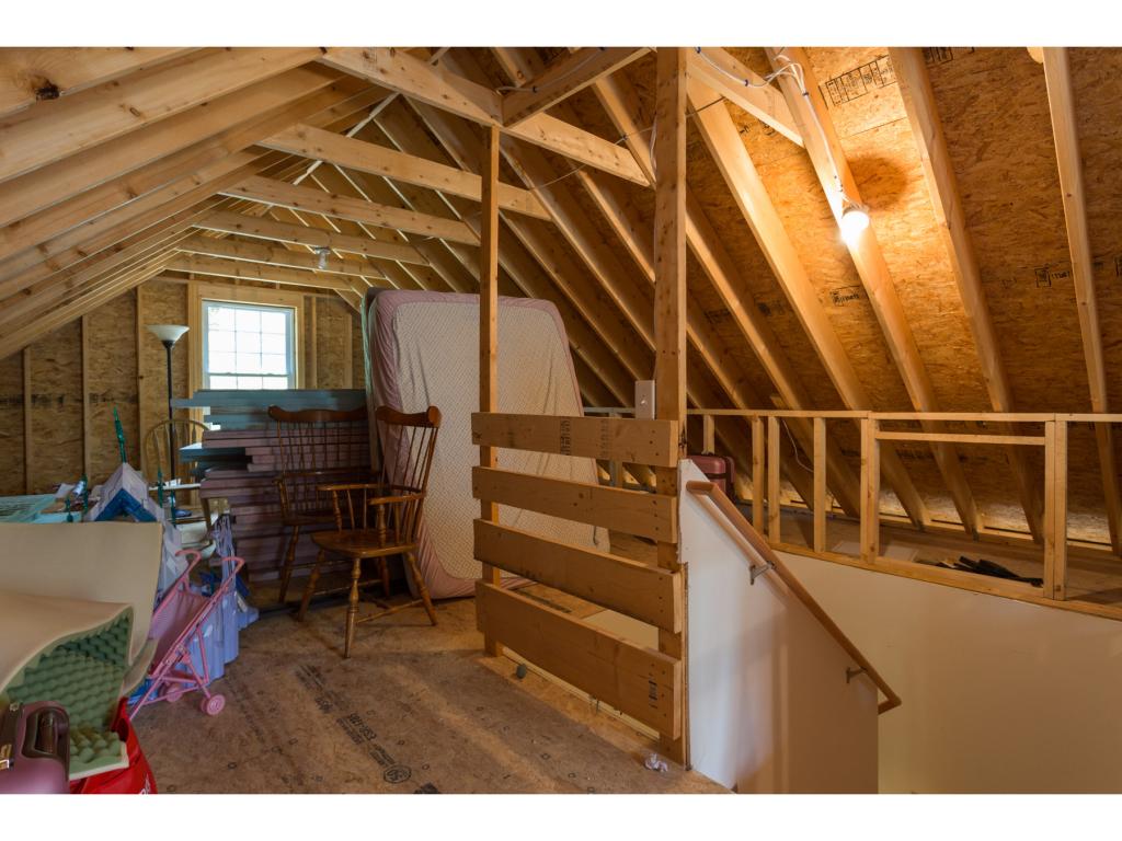 1 Elizabeth Road Sandown, NH 03873 - Photo 27 of 32