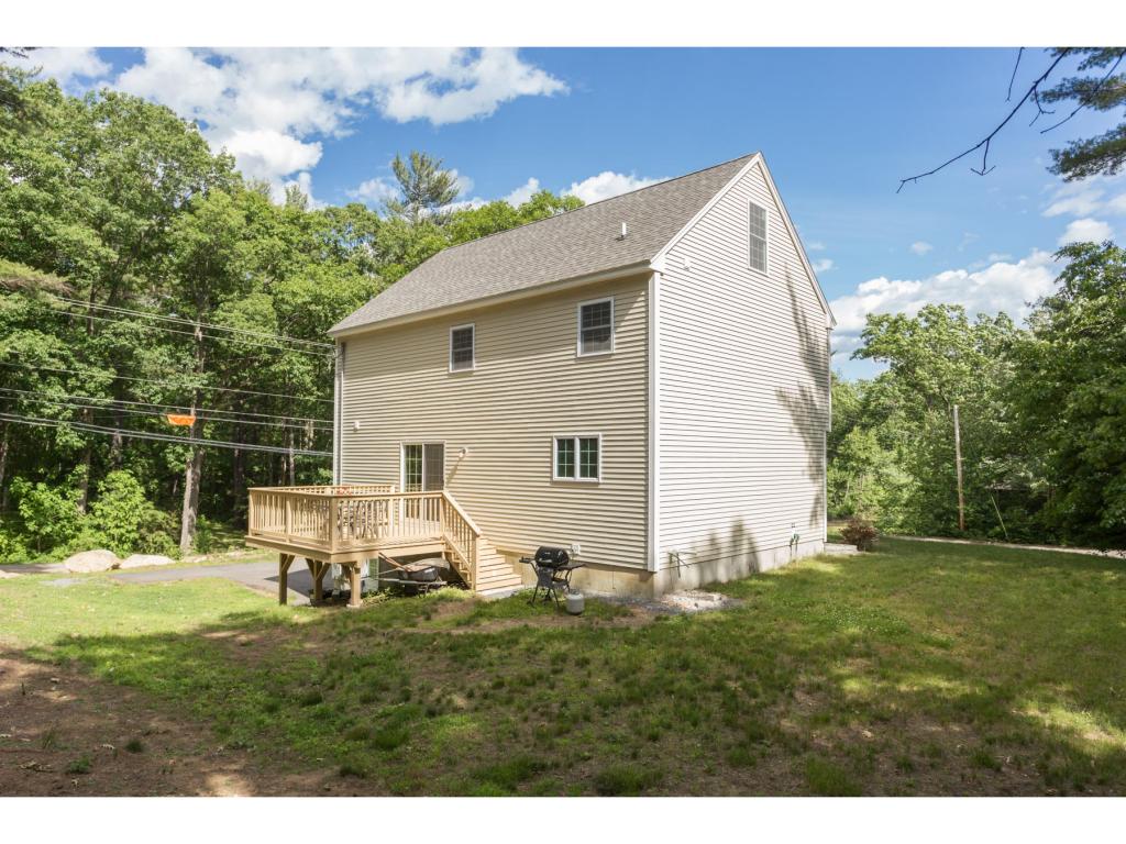 1 Elizabeth Road Sandown, NH 03873 - Photo 32 of 32