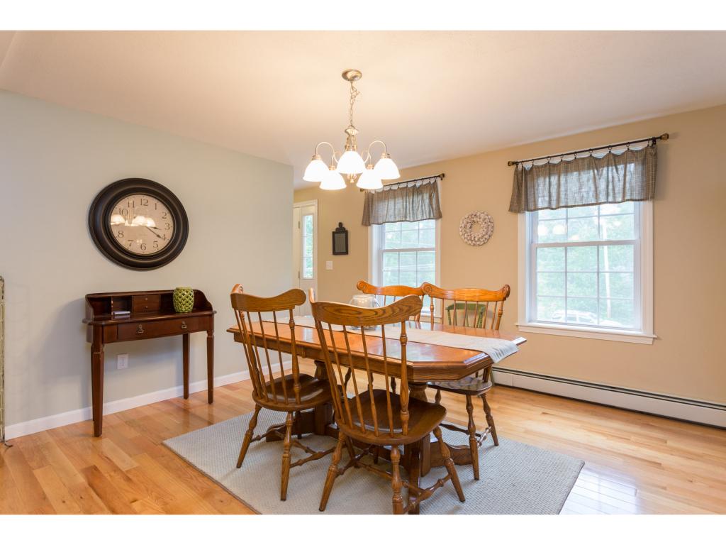 1 Elizabeth Road Sandown, NH 03873 - Photo 10 of 32