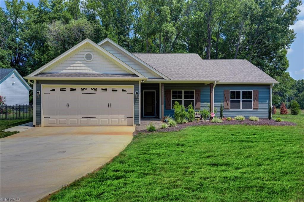 645 Strawberry Road Reidsville, NC 27320 - Photo 1 of 43 Front of Home