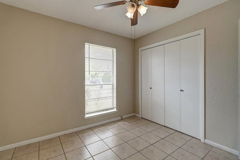5225 Bonham Street Corpus Christi, TX 78415 - Photo 26 of 40 a view of an empty room with a window