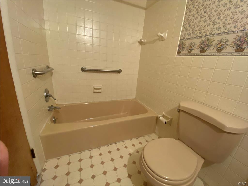3128 Oakland Road Bethlehem, PA 18020 - Photo 22 of 33 Gallery Image 22