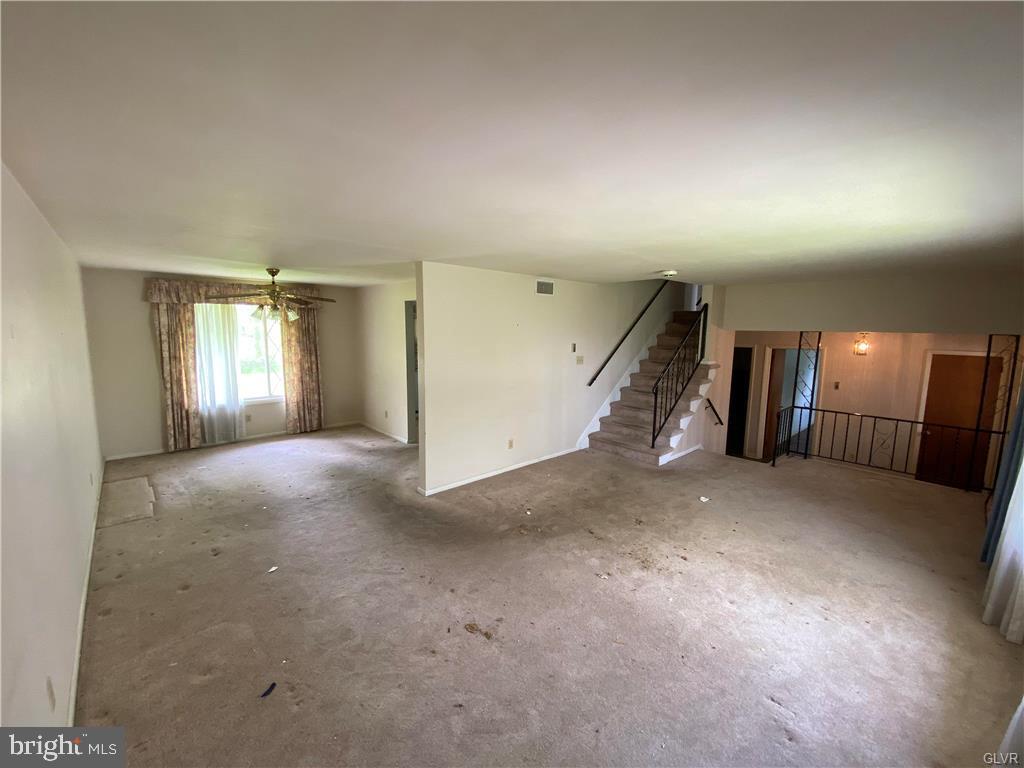 3128 Oakland Road Bethlehem, PA 18020 - Photo 5 of 33 Gallery Image 5