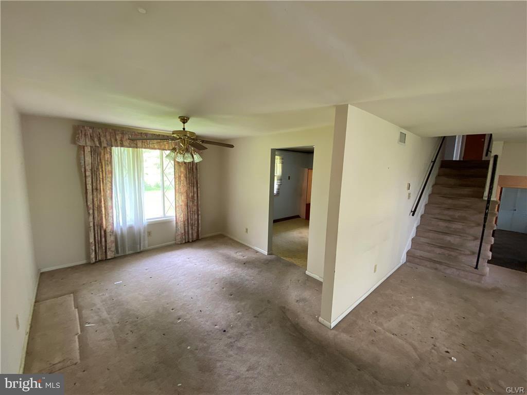3128 Oakland Road Bethlehem, PA 18020 - Photo 7 of 33 Gallery Image 7