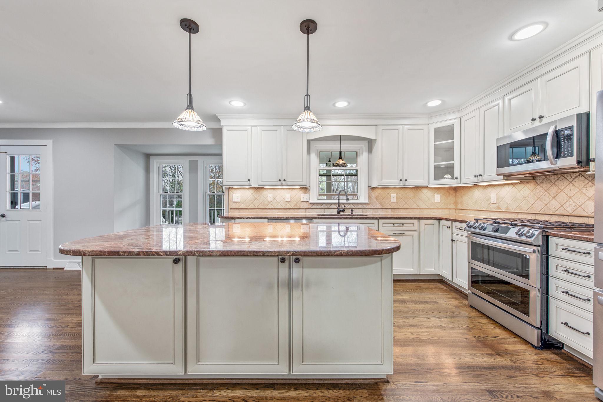 2821 Rifle Ridge Road Oakton, VA 22124 - Photo 12 of 56