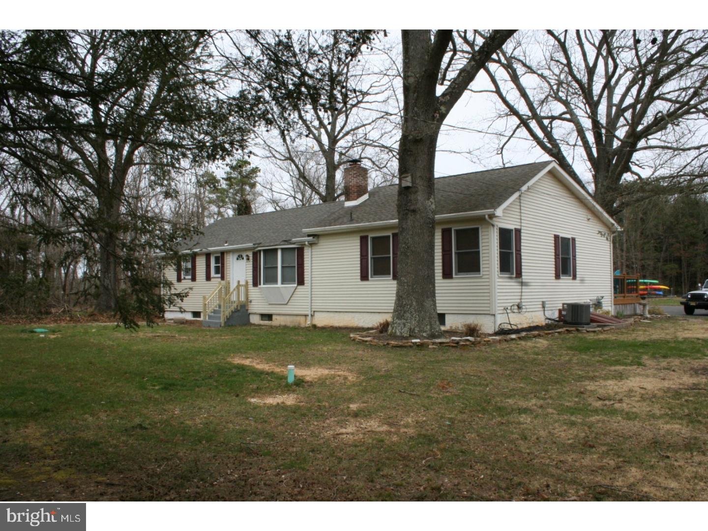 468 Alvine Road Elmer, NJ 08318 - Photo 9 of 25 a front view of a house with a garden
