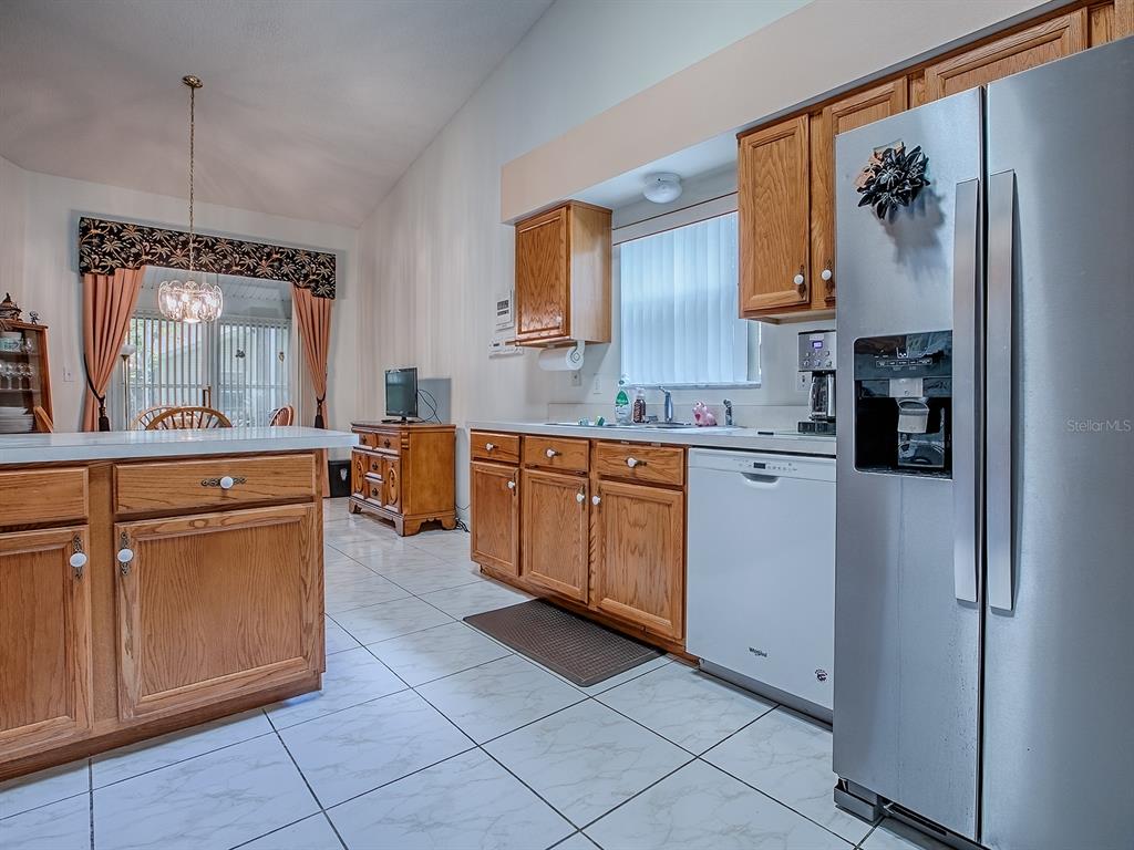 4552 Peach Tree Leesburg, FL 34748 - Photo 12 of 48