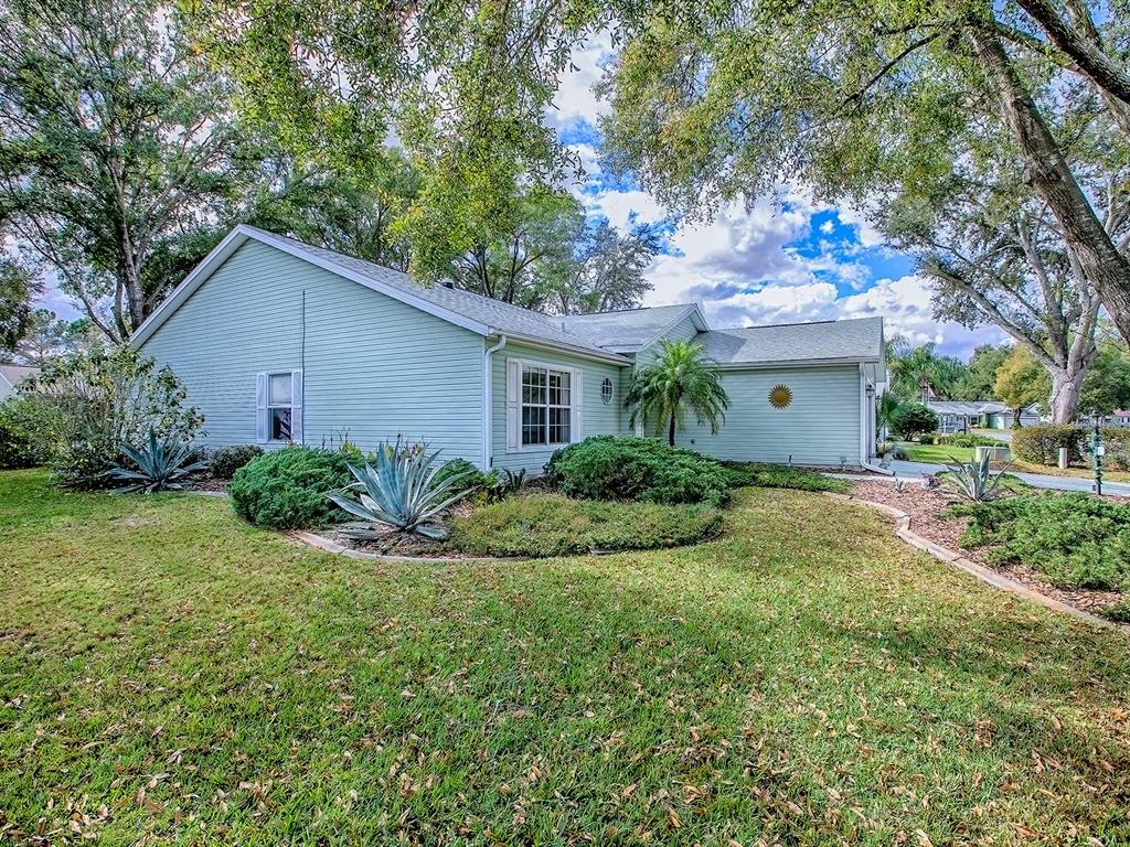 4552 Peach Tree Leesburg, FL 34748 - Photo 32 of 48