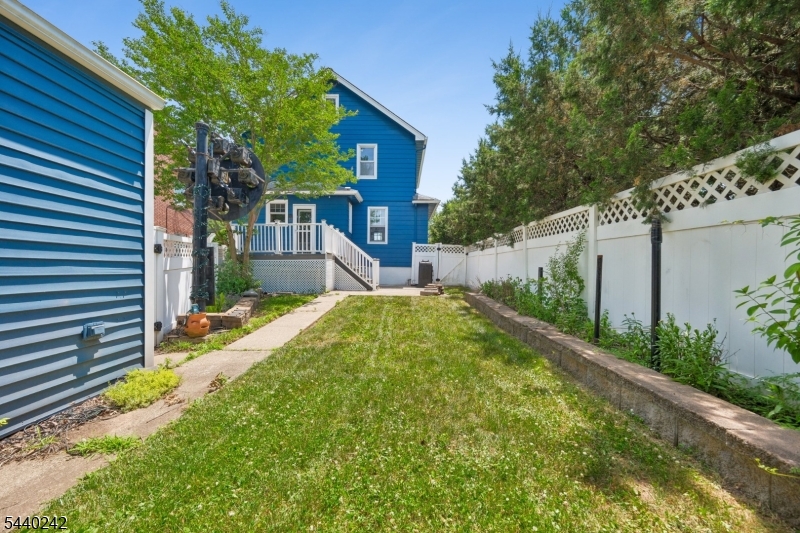 659 Raritan Road Cranford, NJ 07016 - Photo 34 of 36