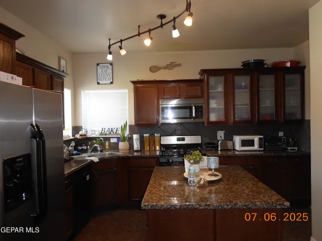 $330,000 | 10013 Hueco Jct Road, Socorro, TX 79927