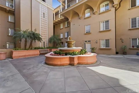 $1,395,000 | 13173 Pacific Promenade, Unit 203, Playa Vista, CA 90094