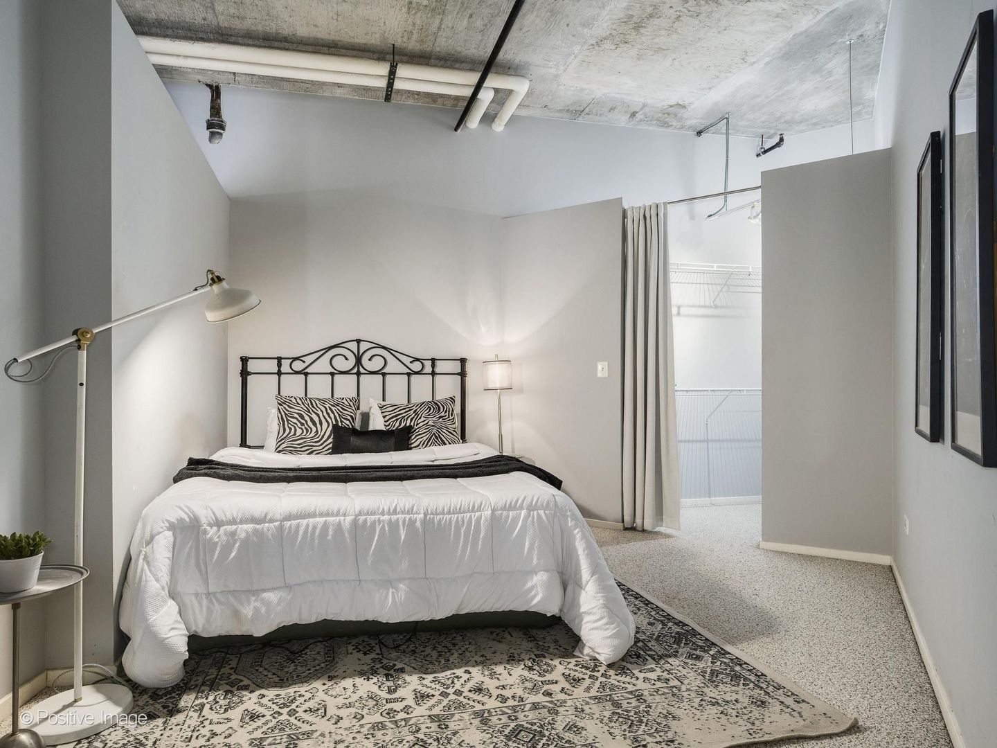 933 West Van Buren Street, Unit 823 Chicago, IL 60607 - Photo 14 of 24