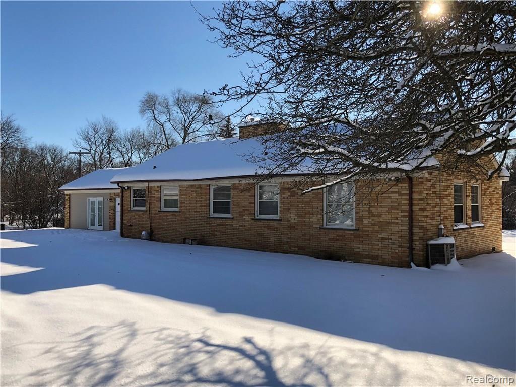 35360 Six Mile Road Livonia, MI 48152 - Photo 2 of 16