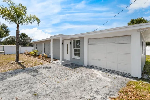 $2,595 | 6802 West Comanche Avenue, Tampa, FL 33634