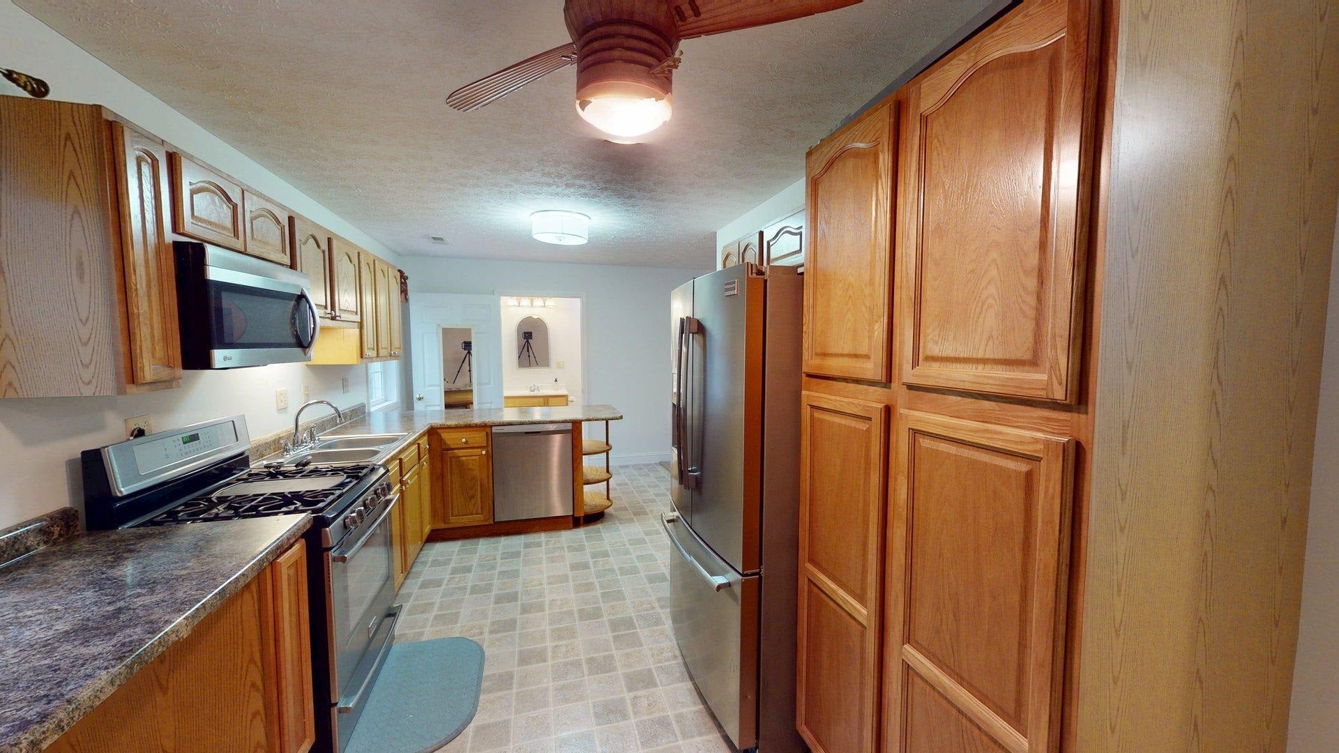 1520 Hash Ridge Road Barboursville, WV 25504 - Photo 9 of 27 Gallery Image 9
