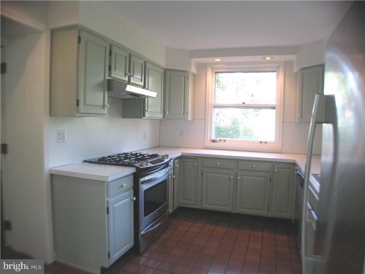 764 Conestoga Road Berwyn, PA 19312 - Photo 13 of 24 Kitchen