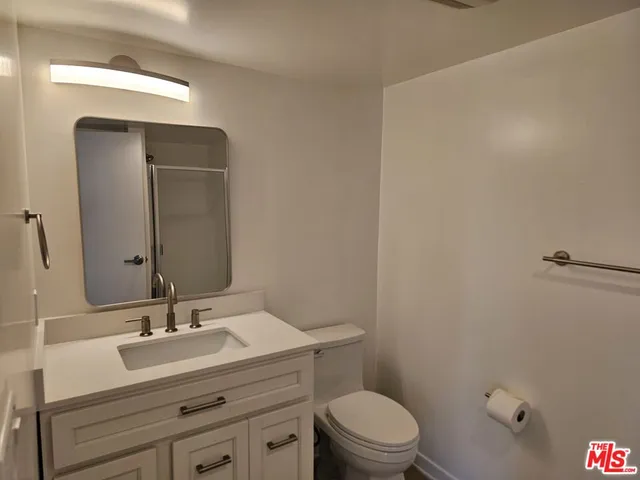 $4,200 | 1617 Broadway, Unit D, Santa Monica, CA 90404