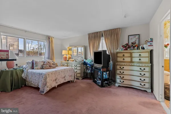 $399,900 | 4900 Cedar Lane, Drexel Hill, PA 19026