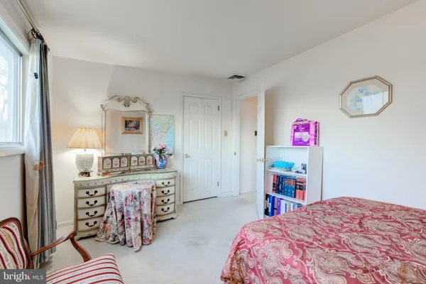 $399,900 | 4900 Cedar Lane, Drexel Hill, PA 19026