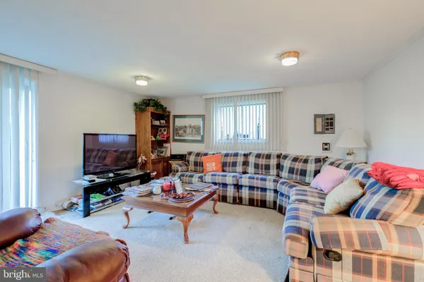 $399,900 | 4900 Cedar Lane, Drexel Hill, PA 19026