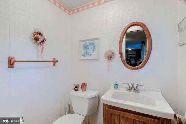 $399,900 | 4900 Cedar Lane, Drexel Hill, PA 19026