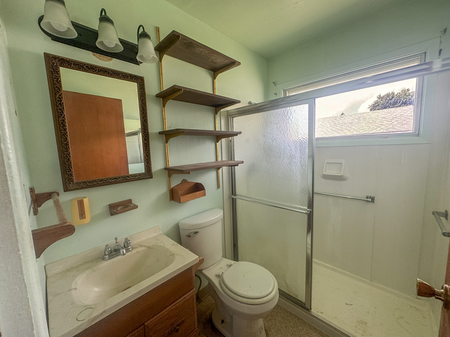2015 Maple Street Quincy, IL 62301 - Photo 5 of 7 Gallery Image 5