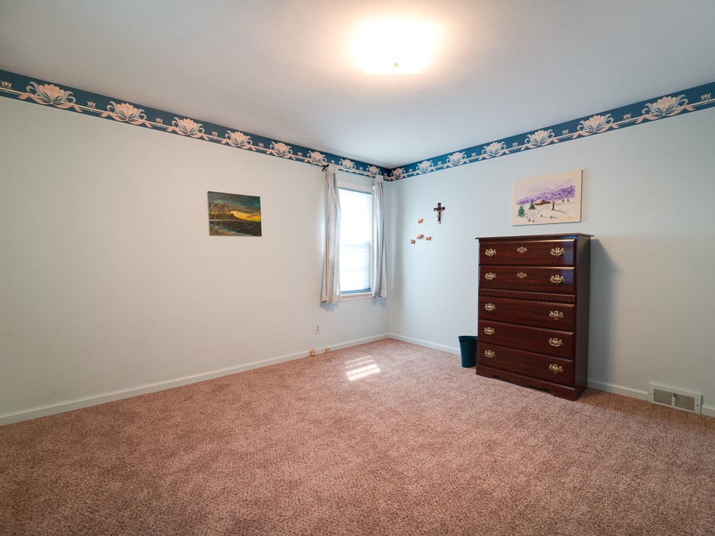 31 Lanark Crescent Rochester, NY 14609 - Photo 16 of 34
