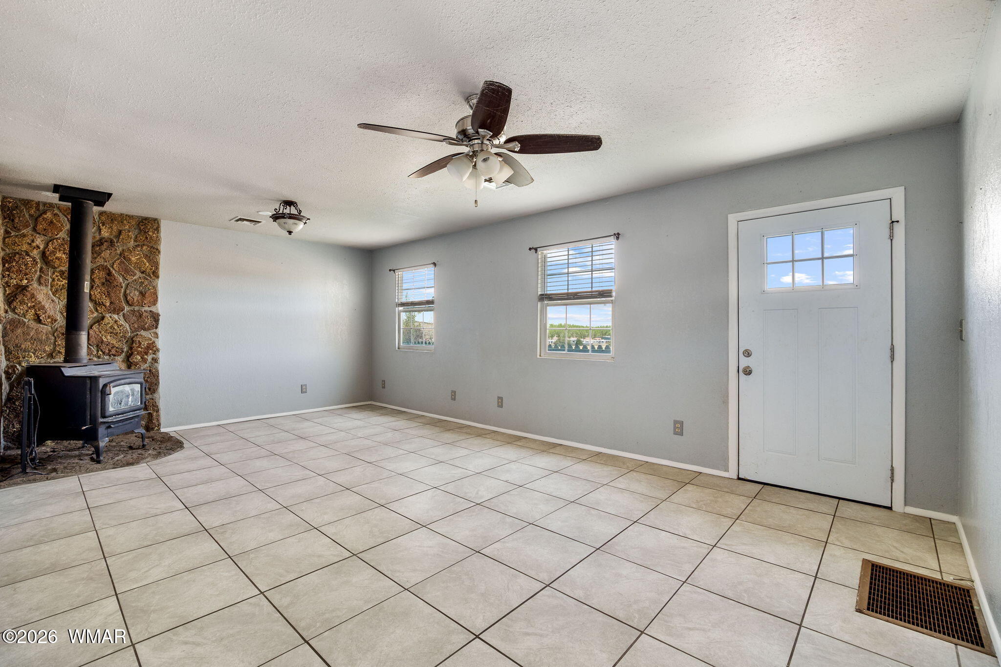 1825 East Aztec Avenue Eagar, AZ 85925 - Photo 10 of 32
