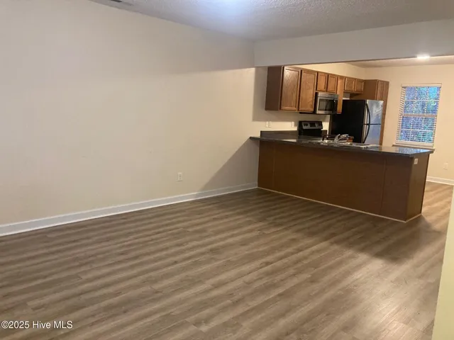 $1,250 | 300 Burley Drive, Unit 8, Hubert, NC 28539