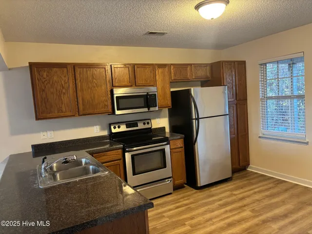 $1,250 | 300 Burley Drive, Unit 8, Hubert, NC 28539