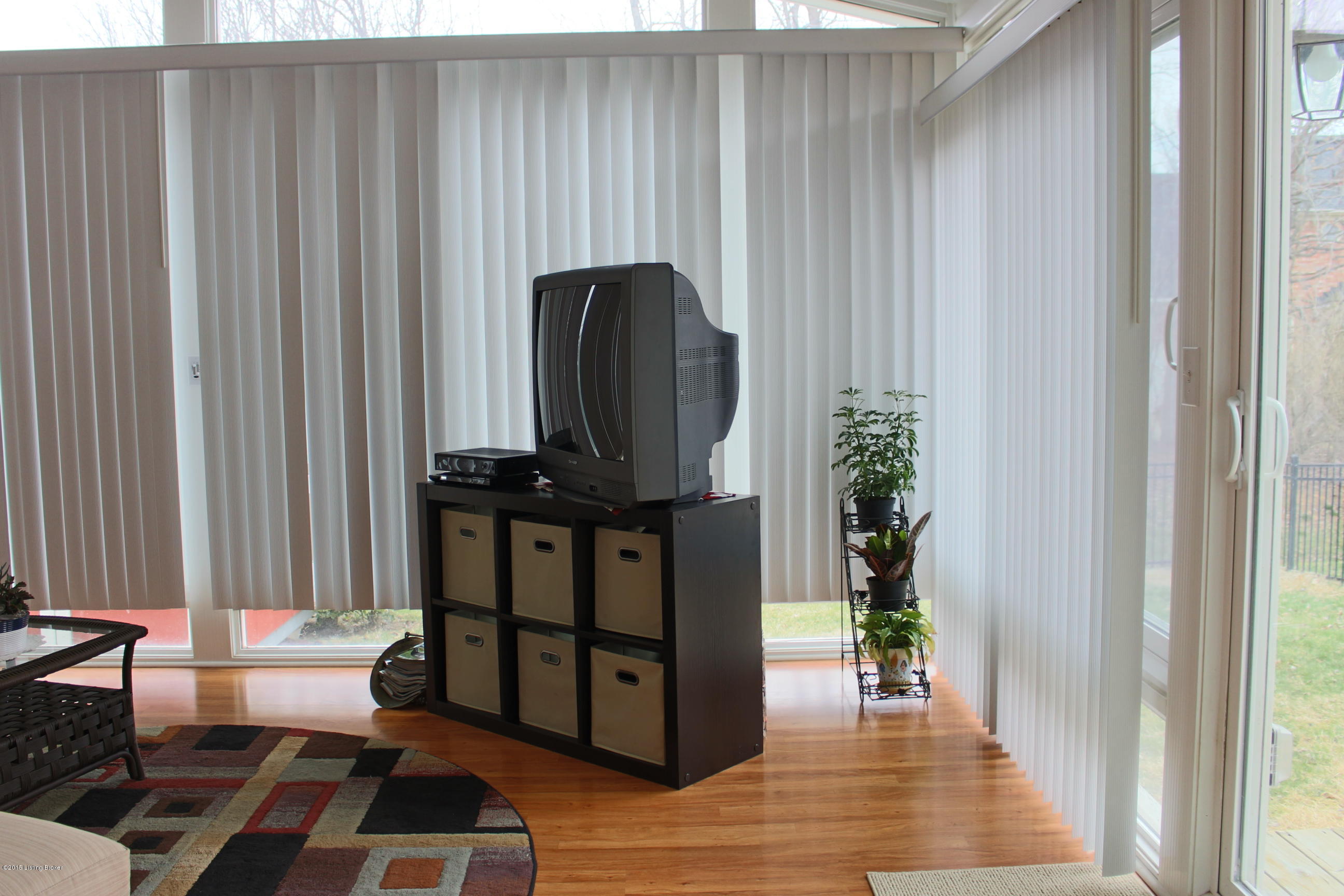 10427 Edgewater Road Louisville, KY 40223 - Photo 18 of 49 Sunroom 4.JPG