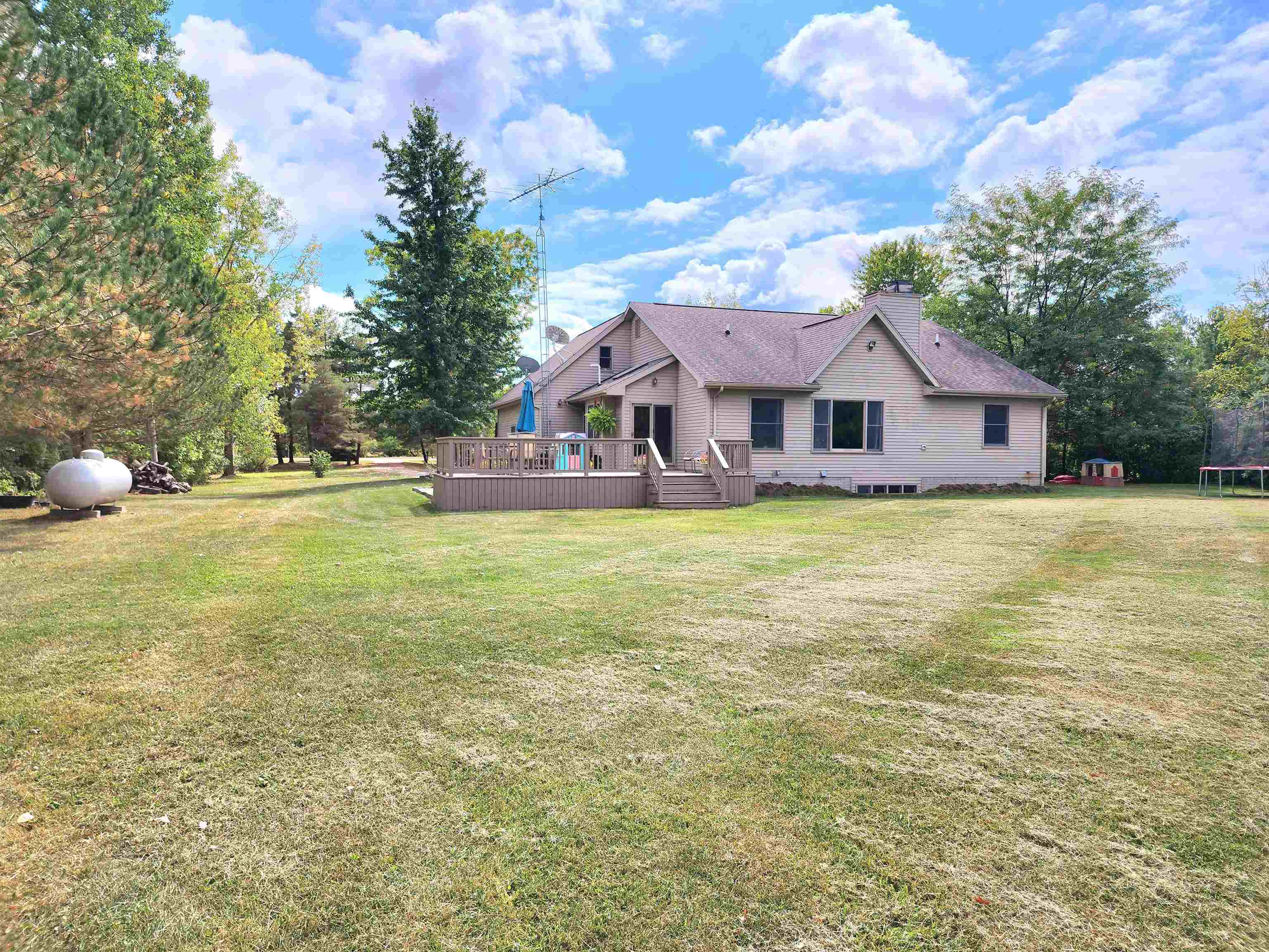 9362 Baldwin Road Gaines, MI 48436 - Photo 5 of 39 50089376-5.JPG