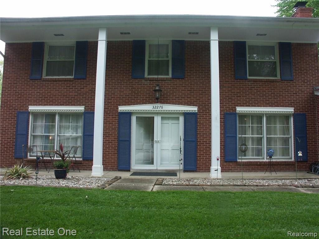 32276 Craftsbury Road Farmington Hills, MI 48334 - Photo 5 of 45