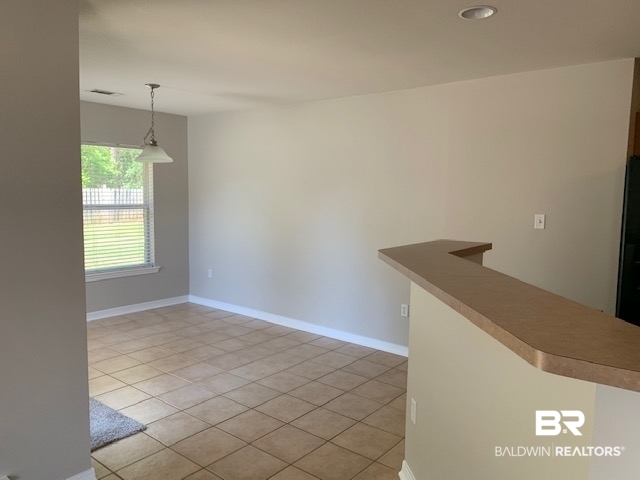 1245 Pencarro Boulevard Foley, AL 36535 - Photo 17 of 27 Bar seating