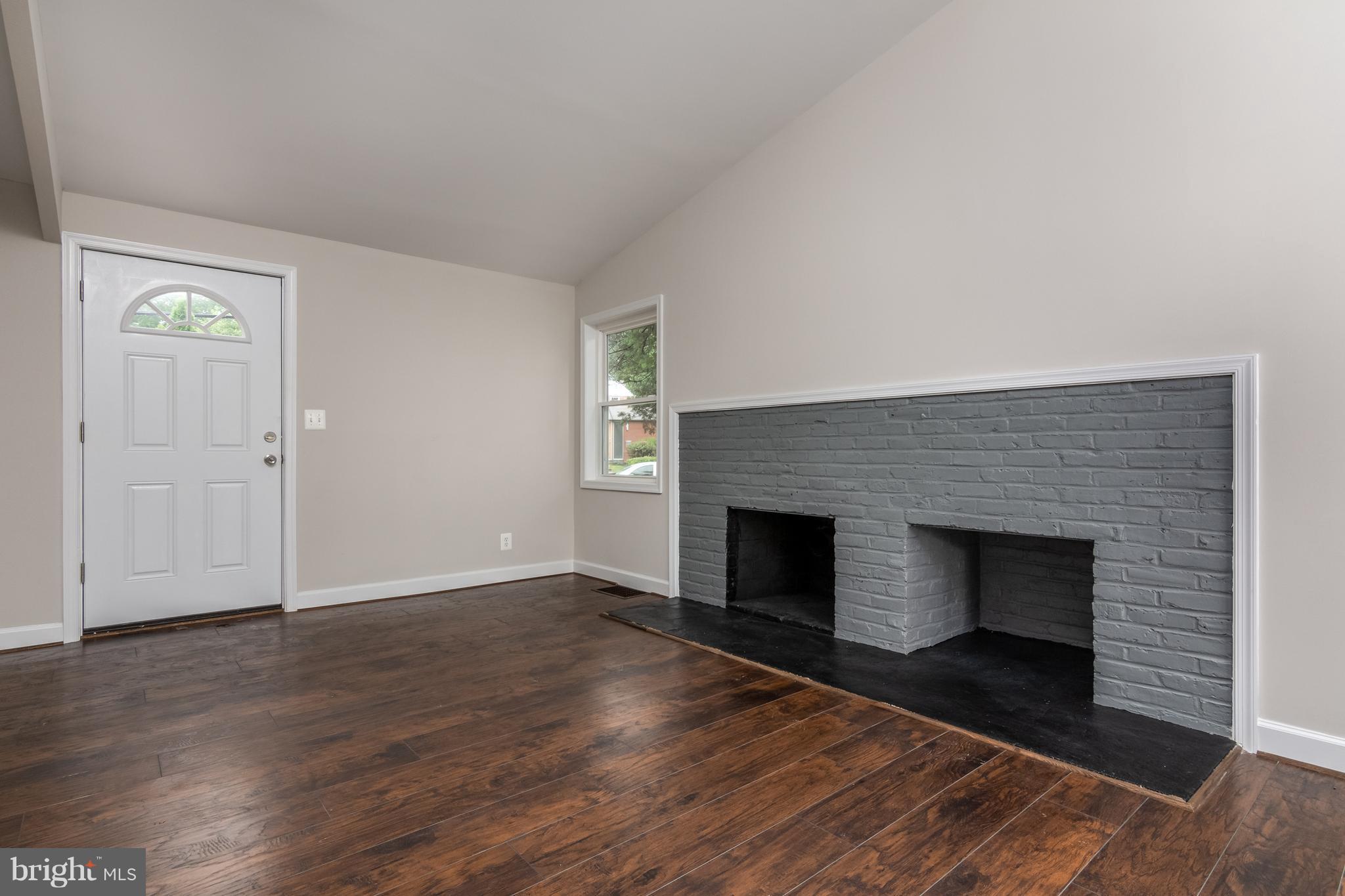 11900 Ivanhoe Street Silver Spring, MD 20902 - Photo 2 of 24 Living Room