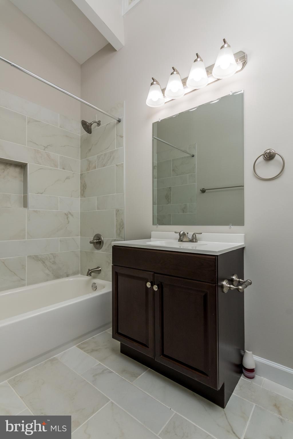 11900 Ivanhoe Street Silver Spring, MD 20902 - Photo 14 of 24 Bath