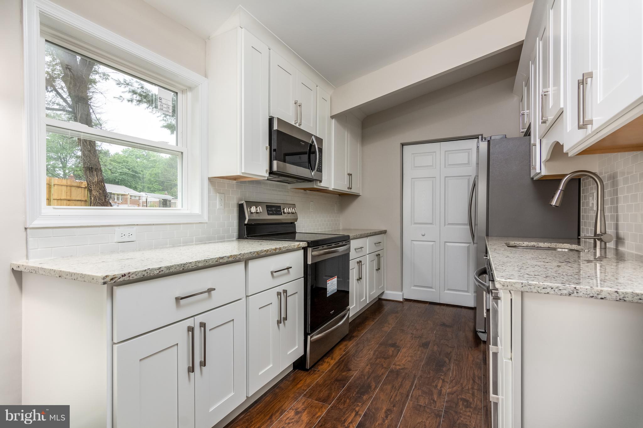11900 Ivanhoe Street Silver Spring, MD 20902 - Photo 8 of 24 Kitchen