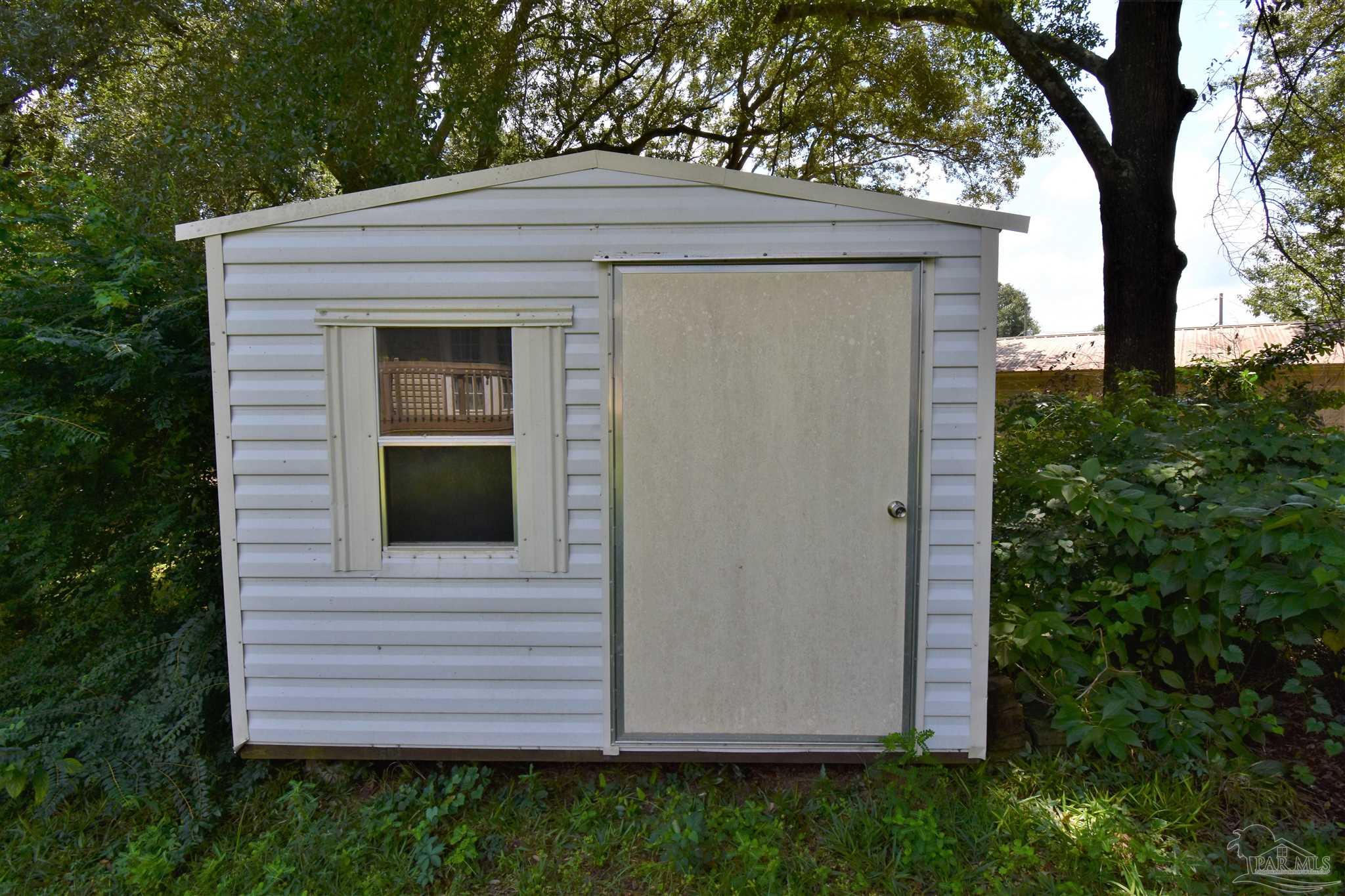 6585 Hamilton Bridge Road Milton, FL 32570 - Photo 17 of 19 Gallery Image 17