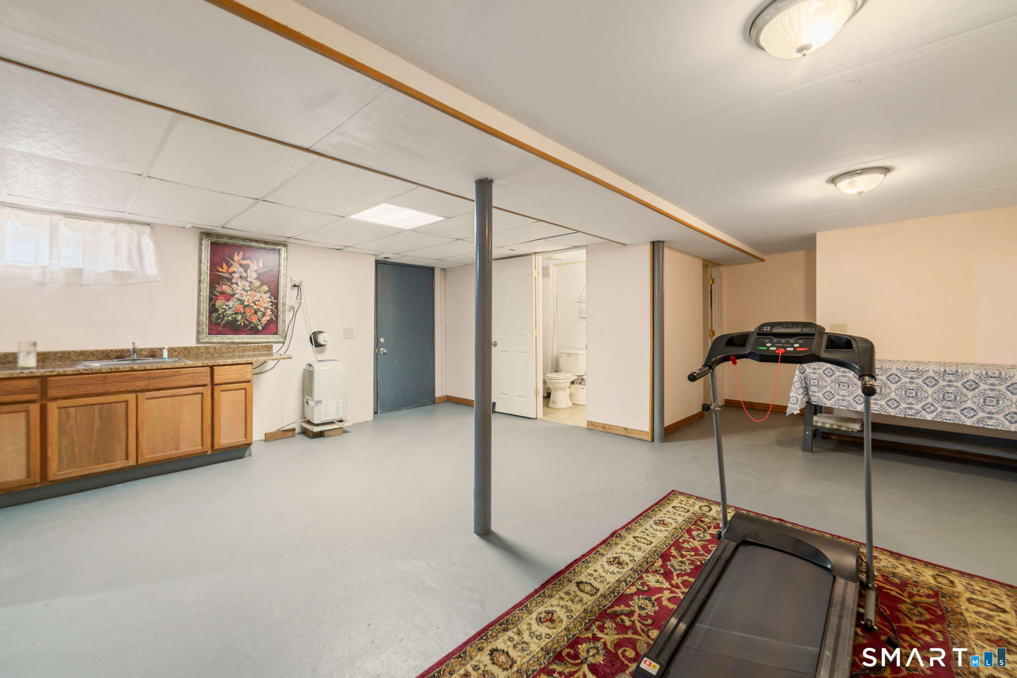 100 Prindle Road West Haven, CT 06516 - Photo 25 of 36