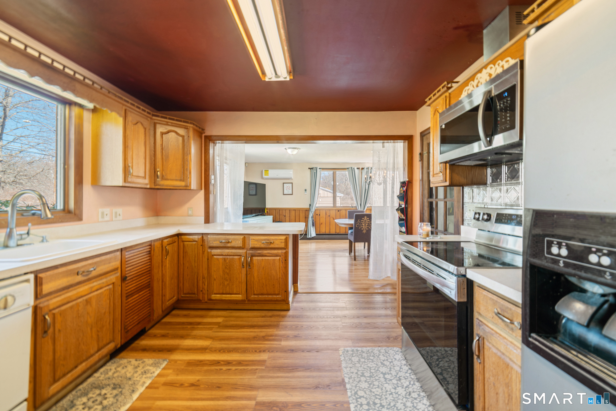 100 Prindle Road West Haven, CT 06516 - Photo 3 of 36