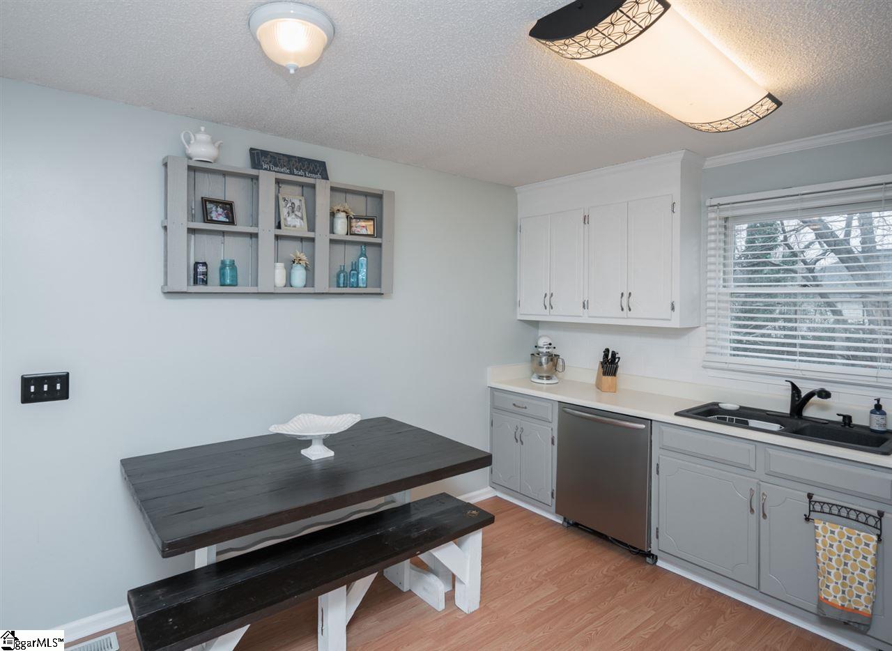 113 Duncan Road Greenville, SC 29617 - Photo 9 of 23